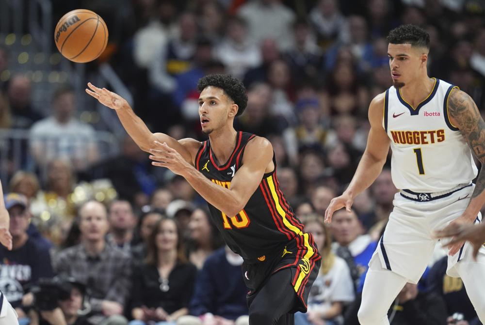 面带坚毅与 面带坚毅与